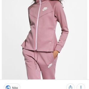 Nike women’s jacket